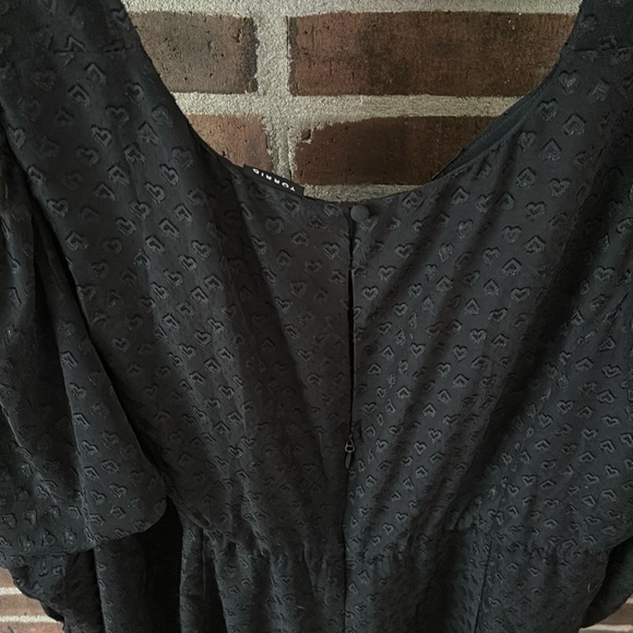 Women’s Torrid, Peplum Chiffon Chip Heart Blouse, Size 5, Black 16498474 - Picture 5 of 7
